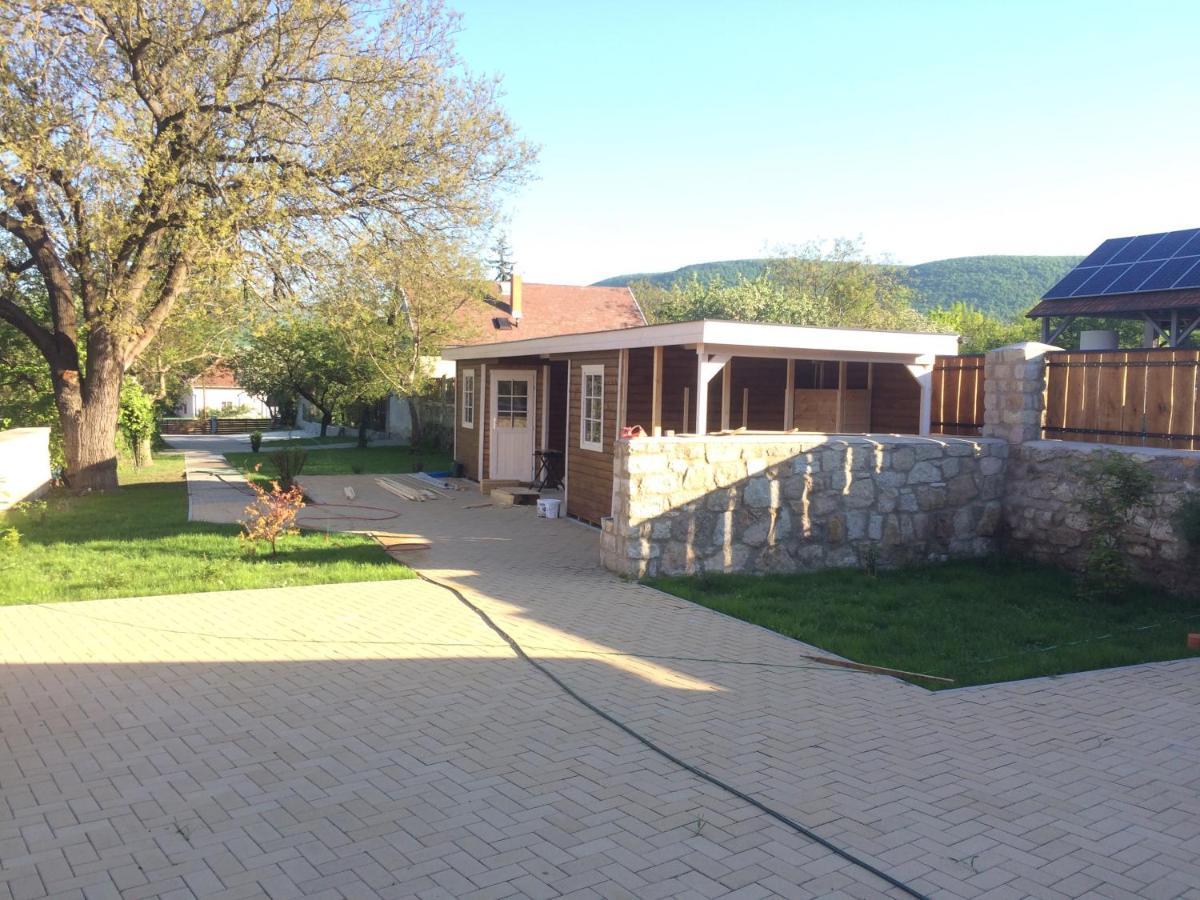 Preselo Pinceszet Es Vendeghaz Bed and Breakfast Erdőbénye Buitenkant foto